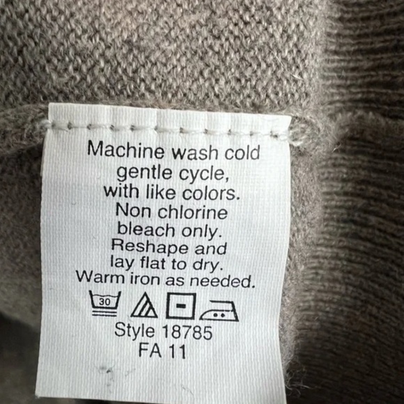 J. Crew Cotton Cashmere V-Neck Knit Pullover Sweater - Picture 6 of 6